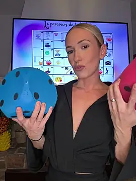 lola tentatiion online show from 10/05/25, 07:04