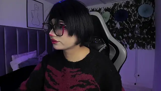 Kitty Gang online show from 04/17/26, 01:41