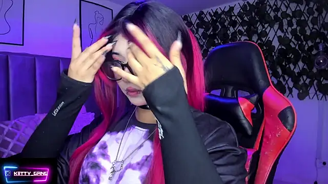 Kitty Gang online show from 02/13/26, 01:27