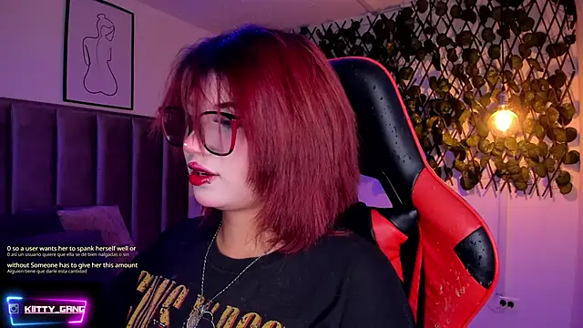 Kitty Gang online show from 11/25/25, 01:28