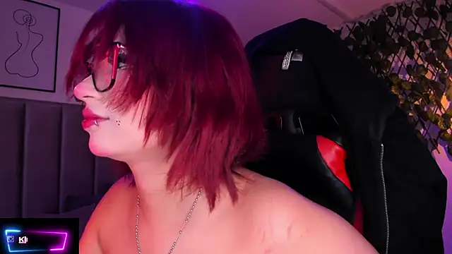 Kitty Gang online show from 10/22/25, 02:33