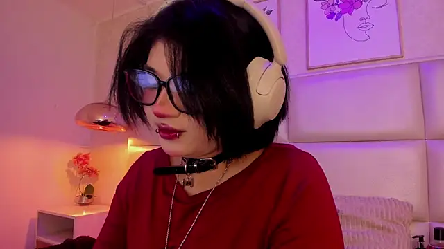Snapshot of Kitty_Gang chatting on 07/18/26, 12:30 Kitty Gang online show from 07/18/26, 12:30