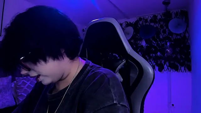 Kitty Gang online show from 03/25/26, 01:39