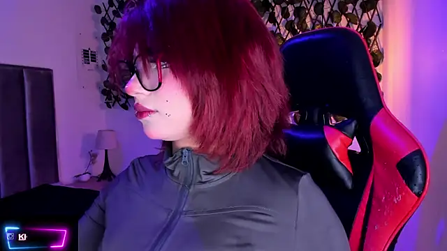 Kitty Gang online show from 10/29/25, 02:32