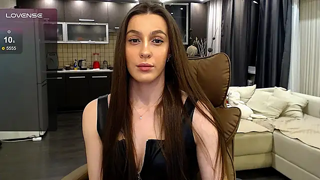 Snapshot of Doll_Jasmine_ chatting on 06/06/26, 10:15 Doll Jasmine online show from 06/06/26, 10:15