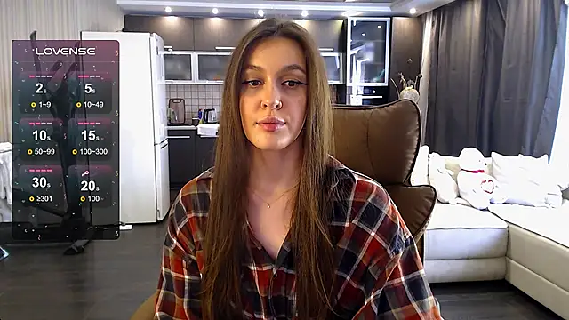 Snapshot of Doll_Jasmine_ chatting on 05/21/26, 09:39 Doll Jasmine online show from 05/21/26, 09:39