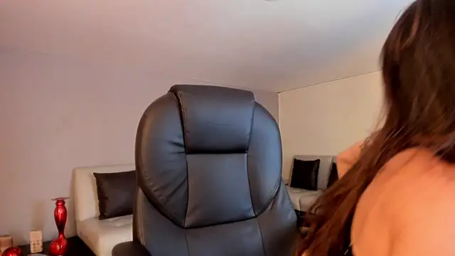 samii live online show from 11/11/25, 02:39