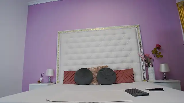 Snapshot of Lenna_Paul chatting on 11/24/25, 04:56 Lenna Paul online show from 11/24/25, 04:56