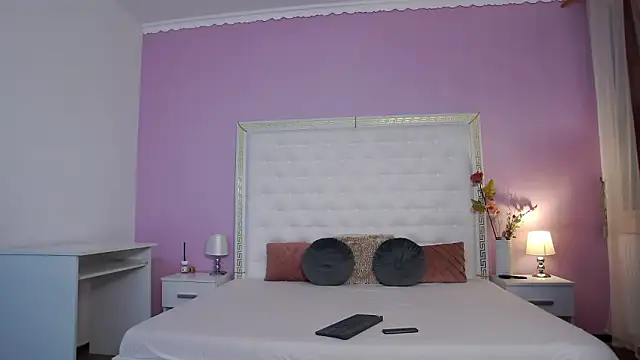 Lenna Paul online show from 02/05/26, 05:03