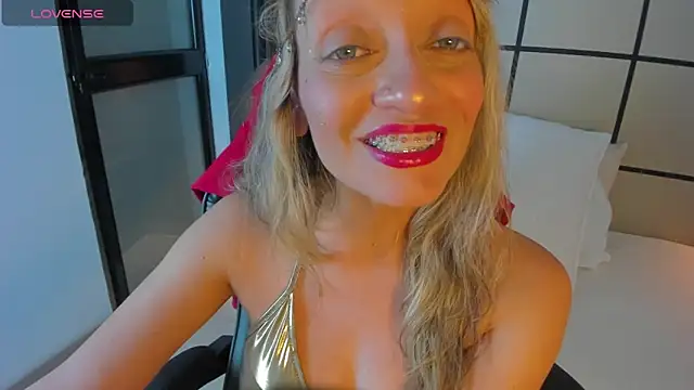 emma collson online show from 09/19/25, 02:48