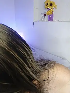 emma collson online show from 04/05/26, 03:13