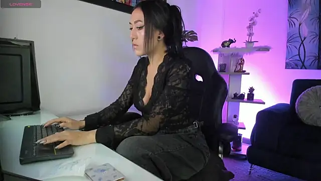 Snapshot of BaphyBaby chatting on 02/17/26, 11:51 BaphyBaby online show from 02/17/26, 11:51