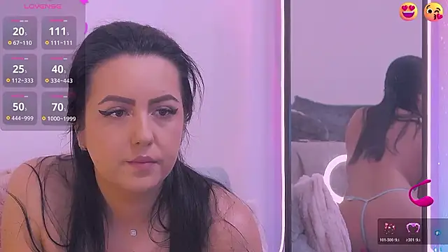 Snapshot of Ariel__Blossom chatting on 03/03/26, 08:21 Ariel Blossom online show from 03/03/26, 08:21