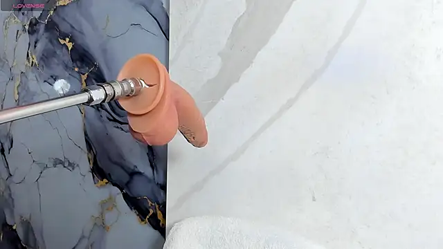 dazhia lee online show from 09/13/25, 12:27