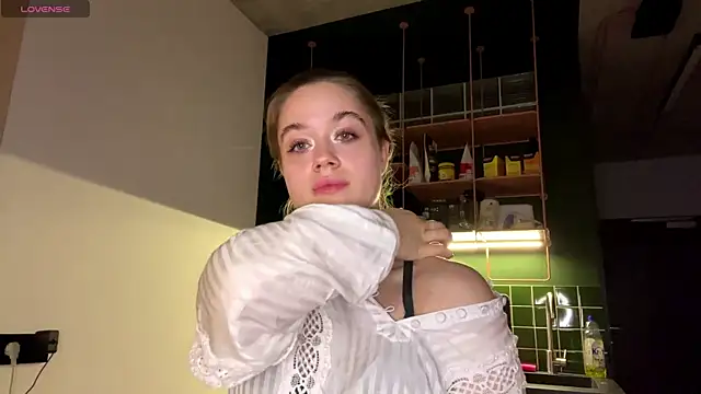 Celeste Glow online show from 02/21/25, 11:21