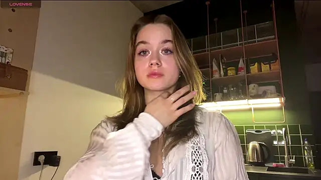 Celeste Glow online show from 02/19/25, 12:25