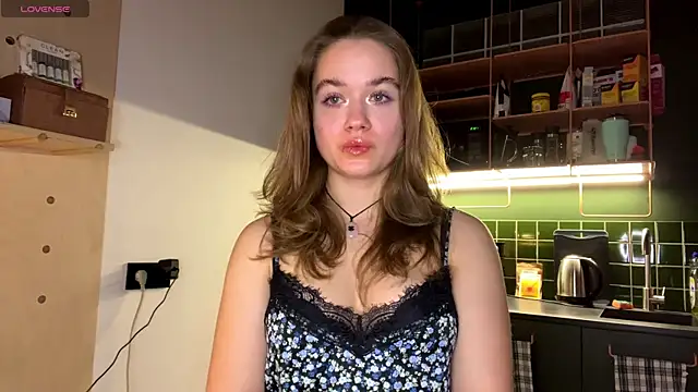 Celeste Glow online show from 03/03/25, 08:21