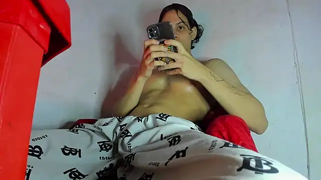 lax777  online show from 11/01/25, 05:25