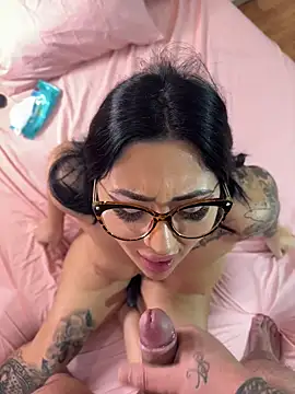 Evafiregirl online show from 11/17/25, 06:17