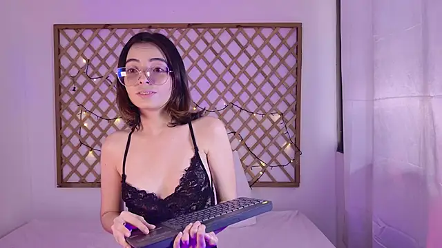 anietorres online show from 04/23/26, 08:21