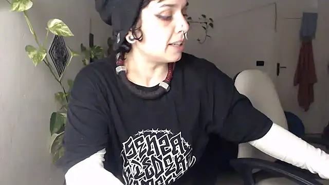 kinkyspirali online show from 11/21/25, 11:15