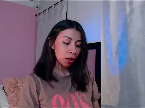 selene gils online show from 10/21/25, 03:39