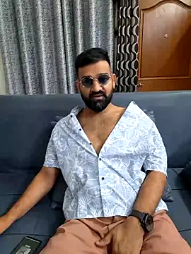 Snapshot of Fun_Guuy chatting on 02/17/25, 04:39 Fun Guuy online show from 02/17/25, 04:39