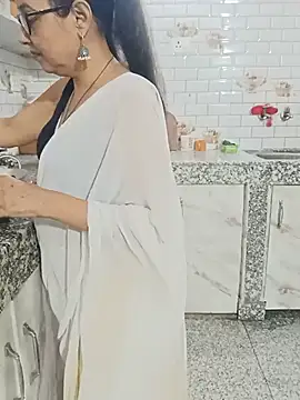 Saroj-Shah online show from 05/09/26, 04:43