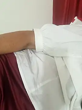 Snapshot of Saroj-Shah chatting on 04/10/26, 06:37 Saroj-Shah online show from 04/10/26, 06:37