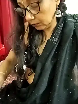 Snapshot of Saroj-Shah chatting on 02/28/26, 05:45 Saroj-Shah online show from 02/28/26, 05:45