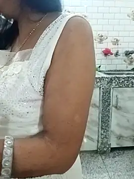 Saroj-Shah online show from 10/15/25, 04:26