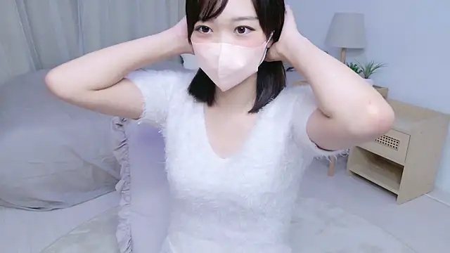 Snapshot of HANApipi chatting on 09/11/25, 10:15 HANApipi online show from 09/11/25, 10:15