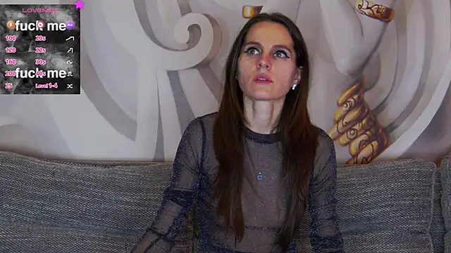 hailey peach online show from 03/22/25, 08:59