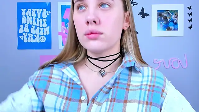 MiaMilas online show from 12/19/24, 04:23