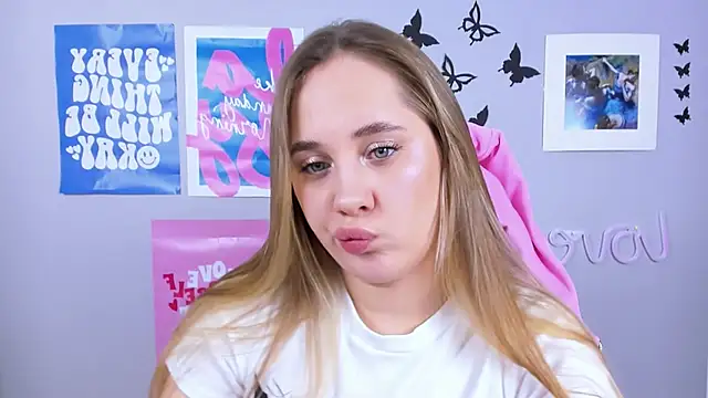 MiaMilas online show from 01/24/25, 08:13