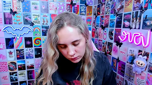 MiaMilas online show from 02/24/26, 03:35