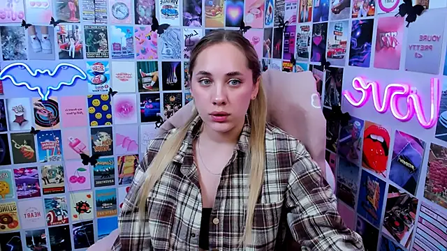 MiaMilas online show from 10/07/25, 05:14