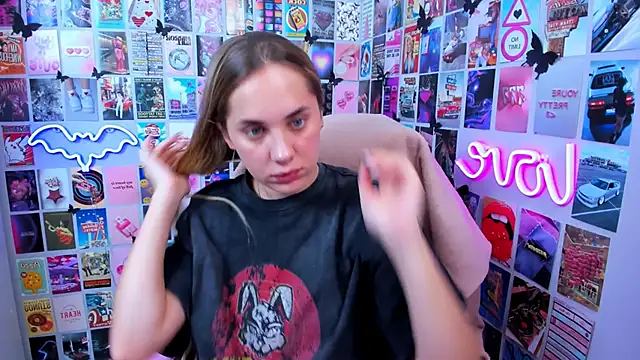 MiaMilas online show from 10/07/25, 04:13