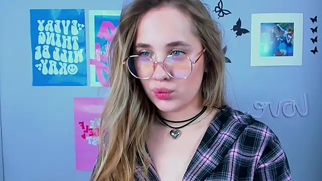 MiaMilas online show from 02/04/25, 08:46