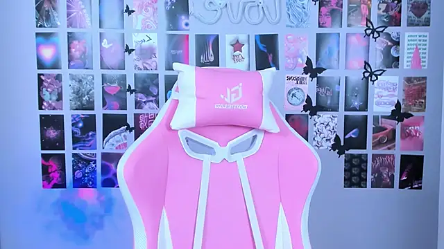 MiaMilas online show from 03/03/25, 08:41