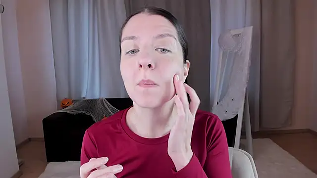 helentasty online show from 10/25/25, 02:44