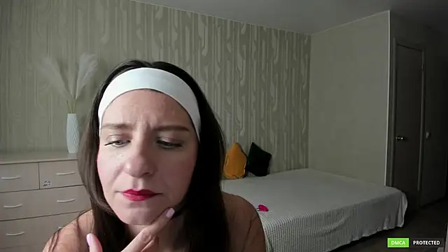 helentasty online show from 04/21/26, 10:33