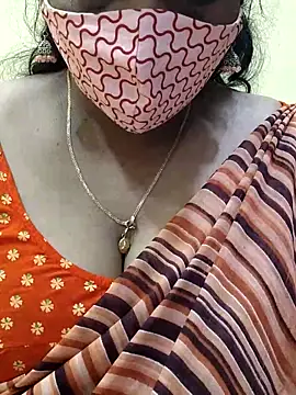 Snapshot of mallu-sumi chatting on 02/28/25, 03:04 mallu-sumi online show from 02/28/25, 03:04