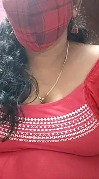 Snapshot of mallu-sumi chatting on 03/08/25, 02:45 mallu-sumi online show from 03/08/25, 02:45