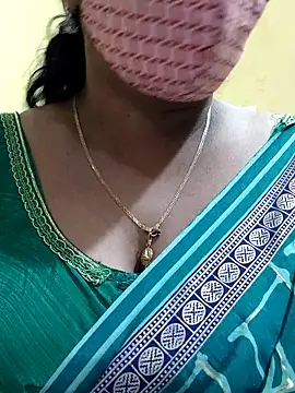Snapshot of mallu-sumi chatting on 03/13/25, 03:39 mallu-sumi online show from 03/13/25, 03:39