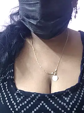 mallu-sumi online show from 04/30/26, 06:48