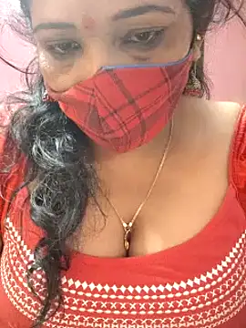 Snapshot of mallu-sumi chatting on 03/08/25, 05:49 mallu-sumi online show from 03/08/25, 05:49