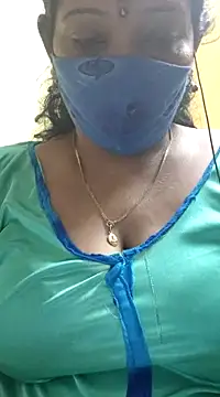 Snapshot of mallu-sumi chatting on 03/17/25, 09:35 mallu-sumi online show from 03/17/25, 09:35