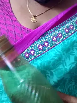 mallu-sumi online show from 03/01/26, 09:15