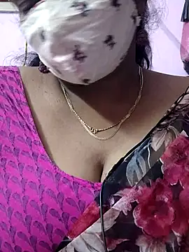 Snapshot of mallu-sumi chatting on 11/03/25, 06:22 mallu-sumi online show from 11/03/25, 06:22